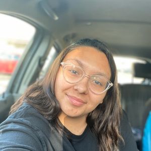 Meet your Posher, Vicky